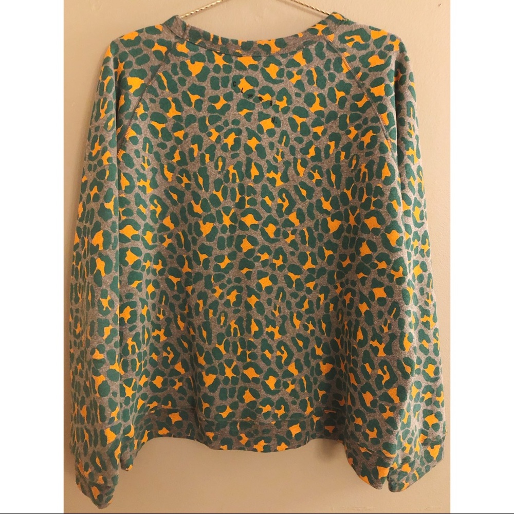 Clare Vivier Jaguar Leopard Crewneck Sweatshirts - Picture 5 of 6